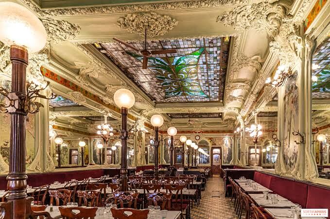 La salle du restaurant